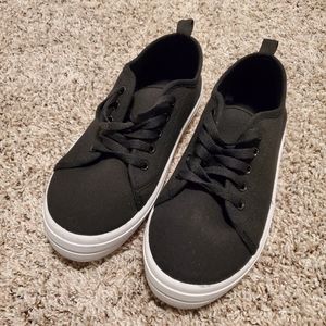 Womens Black Sneakers SZ 8½